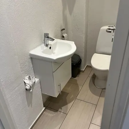 Mini 10 - Taet Pa Legoland Og Lego House Хостел Биллунн